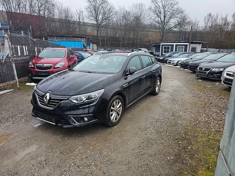 Gebraucht Renault Mégane IV Intens 132 PS (97 kW) 2016 Schwarz Limousine
