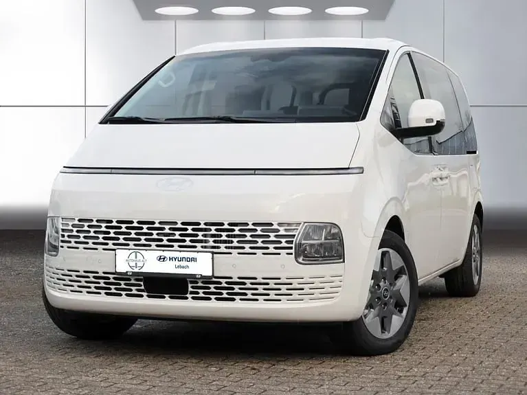 Gebraucht Hyundai Staria Trend 224 PS (164 kW) 2024 Weiß Van / Kleinbus
