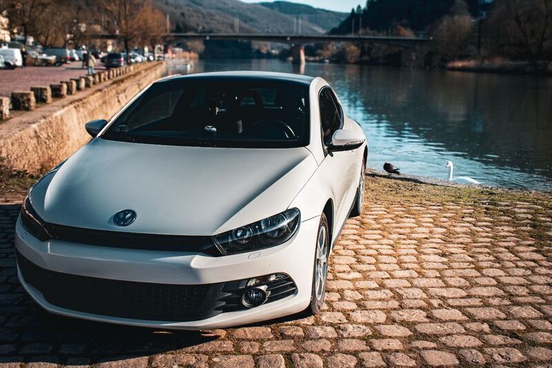 Weiß Gebraucht 2010 VW Scirocco Coupé | 7.999 € (Etwas zu teuer) - Bild 1/4