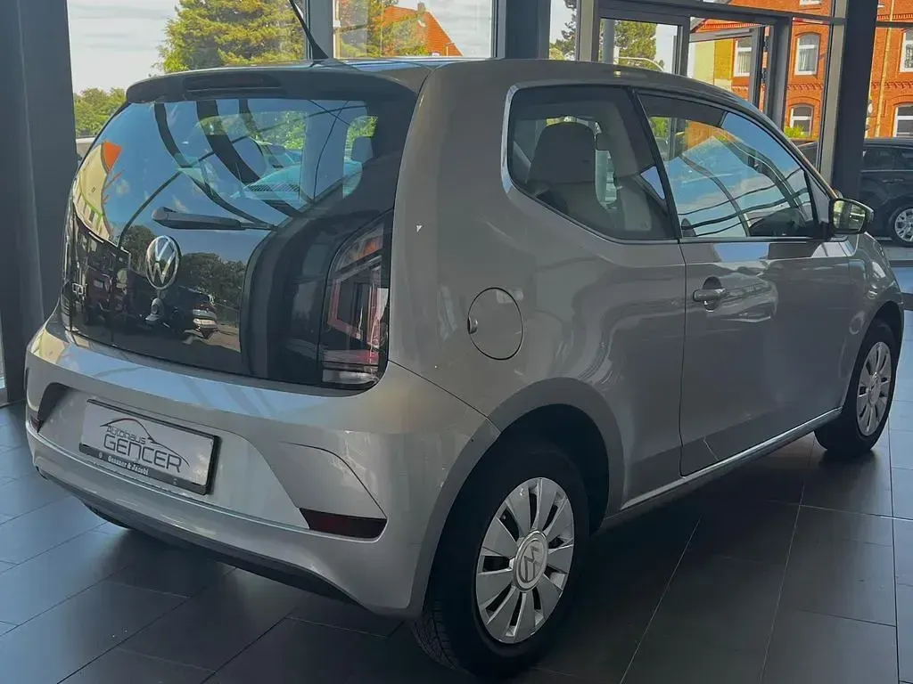 Gebraucht VW up! 65 PS (47 kW) 2021 Tungsten silver Kleinwagen