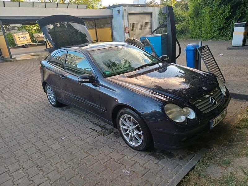 Blau Gebraucht 2003 Mercedes C180 Coupé | 1.550 € (Fairer Preis) - Bild 1/4