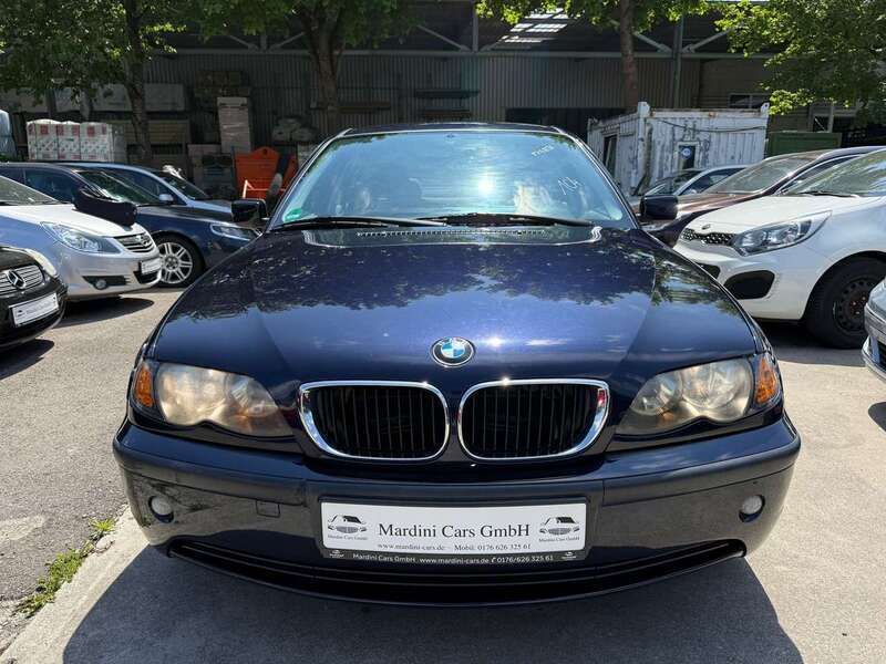 Orientblau metallic Gebraucht 2002 BMW 318 Limousine | 3.100 € (Fairer Preis) - Bild 1/4