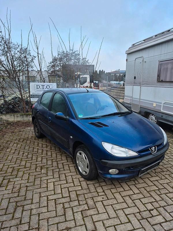 Blau Gebraucht 2002 Peugeot 206 Kleinwagen | 600 € (Superpreis) - Bild 1/4