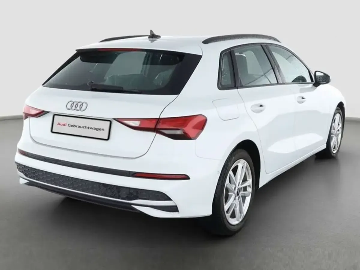 Gebraucht Audi A3 Advanced 204 PS (150 kW) 2025 Weiß Limousine