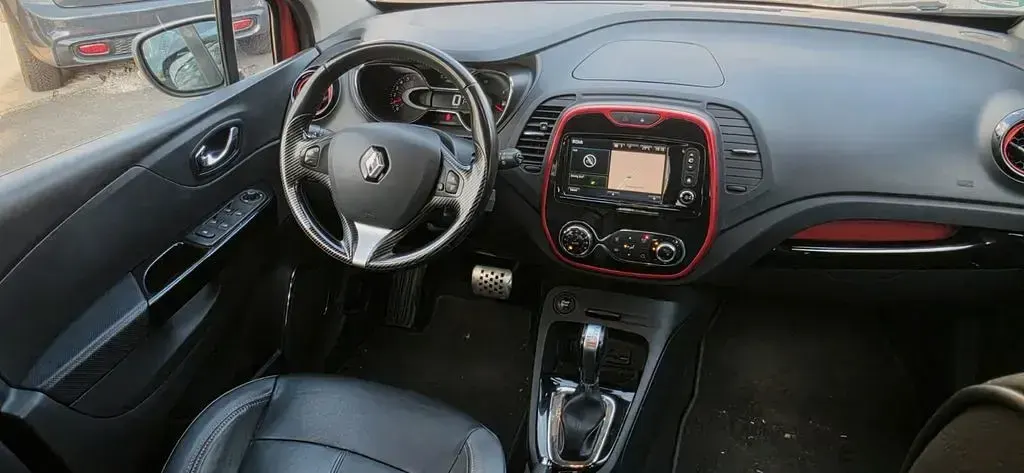 Gebraucht Renault Captur XMOD 118 PS (86 kW) 2017 Rot SUV