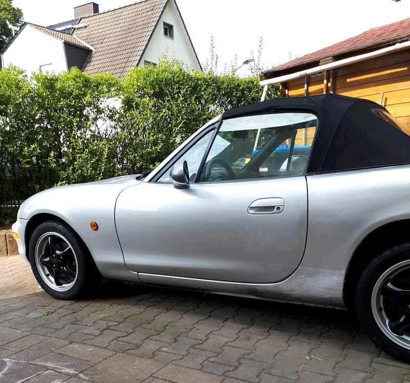 Gebraucht Mazda MX5 110 PS (80 kW) 1998 Silber Cabrio