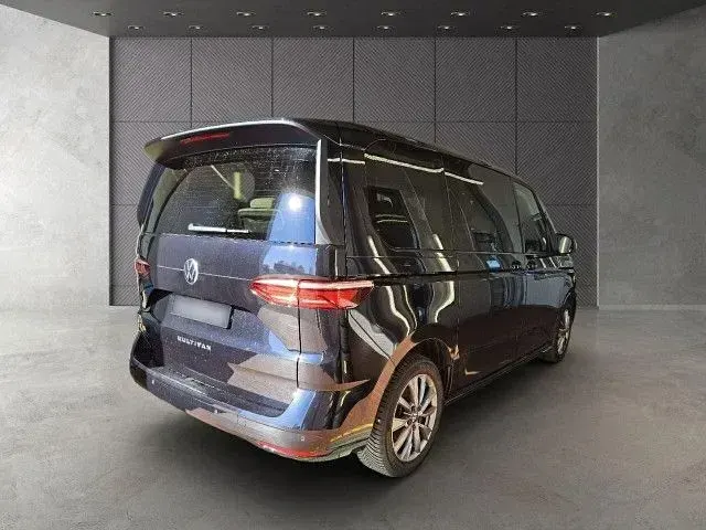 Gebraucht VW Multivan Life 204 PS (150 kW) 2022 Deep black perleffekt Van / Kleinbus