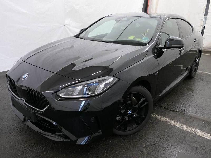 Gebraucht BMW 220 M Sport 156 PS (114 kW) 2025 Black sapphire Coupé