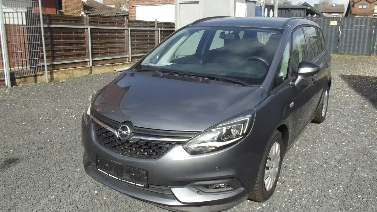 Gebraucht Opel Zafira Selection 120 PS (88 kW) 2017 Grau Van / Kleinbus