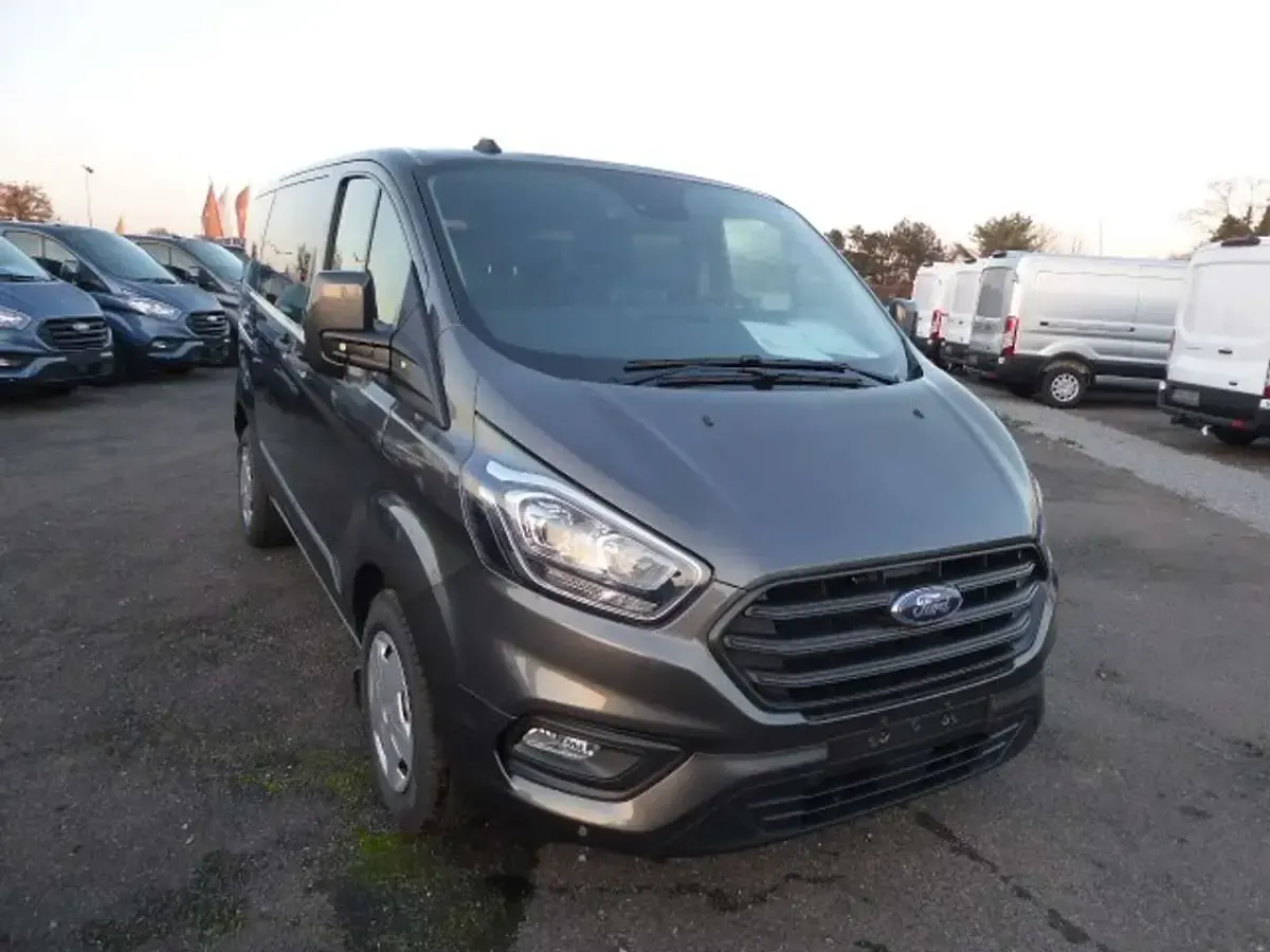 Gebraucht Ford Transit Custom Trend 131 PS (96 kW) 2020 Grau Van / Kleinbus