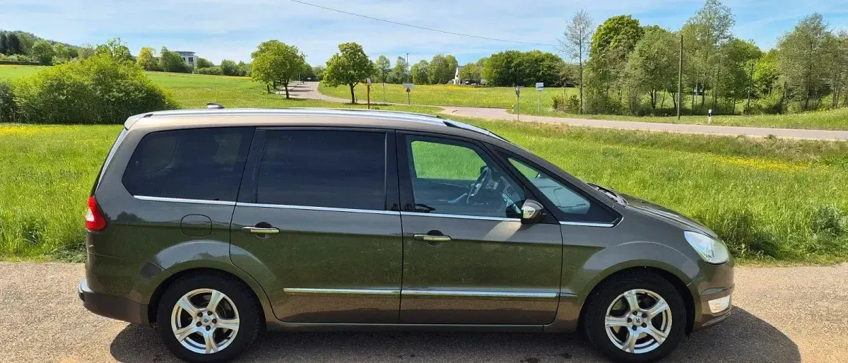 Gebraucht Ford Galaxy Titanium 203 PS (149 kW) 2010 Grau Van / Kleinbus