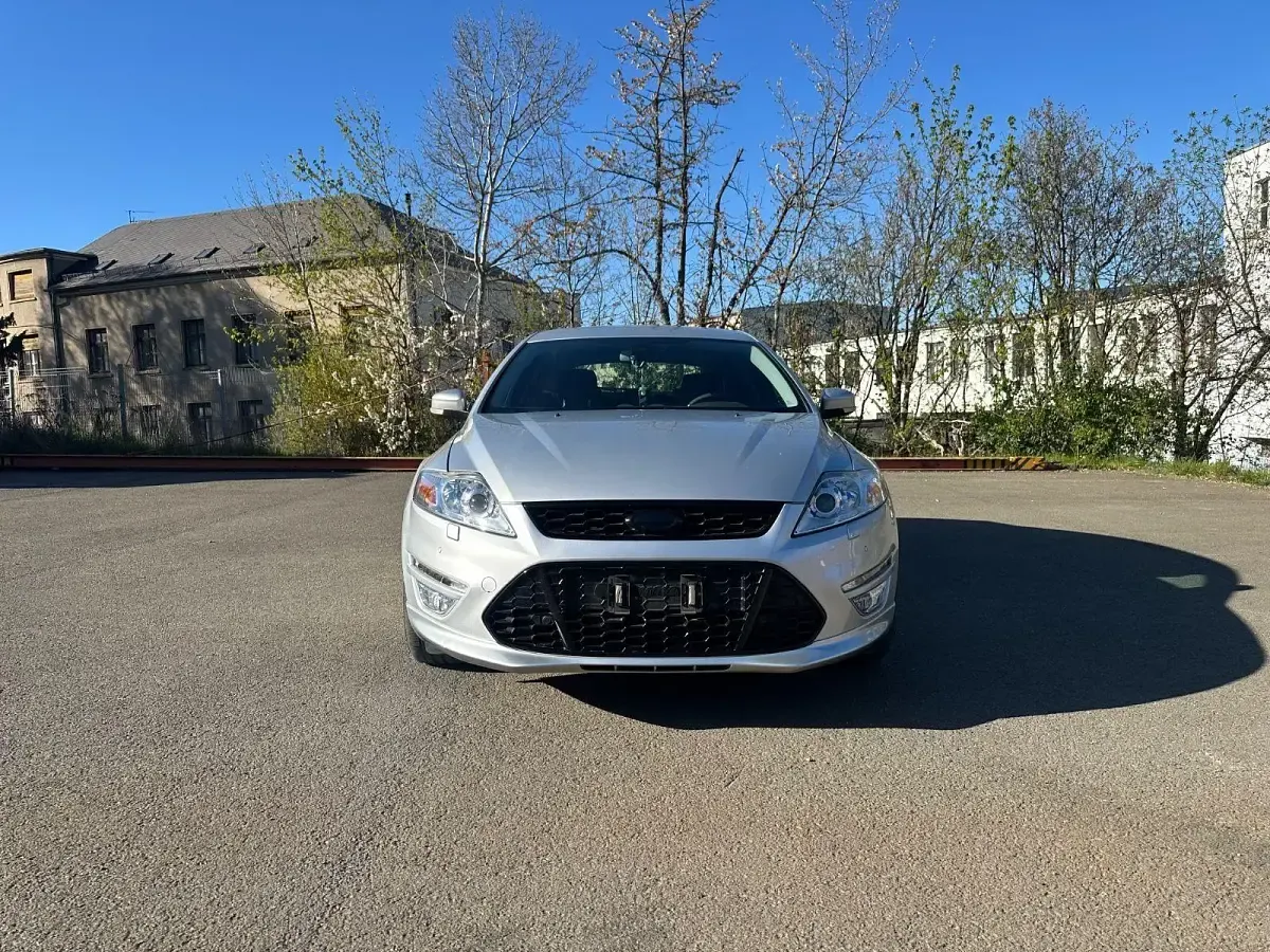 Gebraucht Ford Mondeo Titanium S 239 PS (175 kW) 2011 Silber Limousine