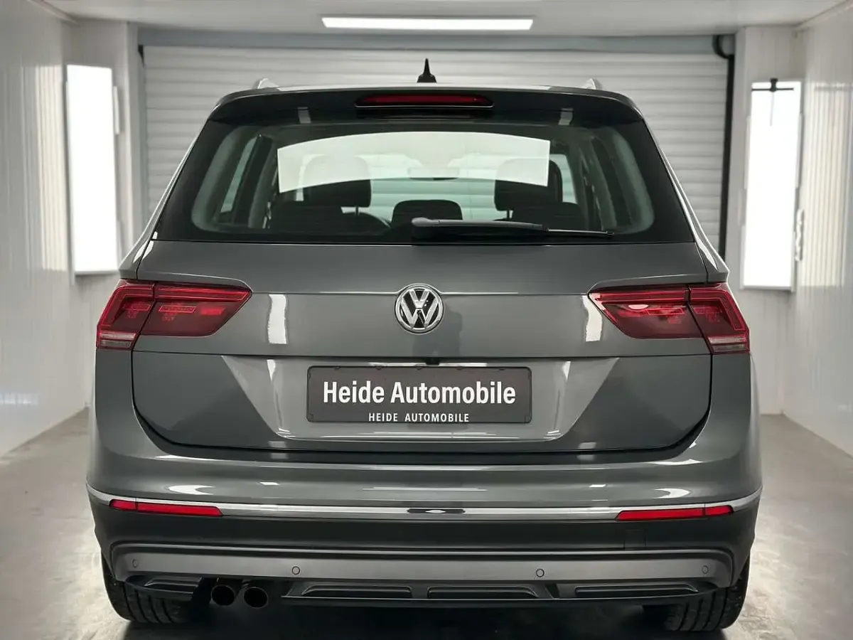 Gebraucht VW Tiguan Highline 150 PS (110 kW) 2019 Grau SUV