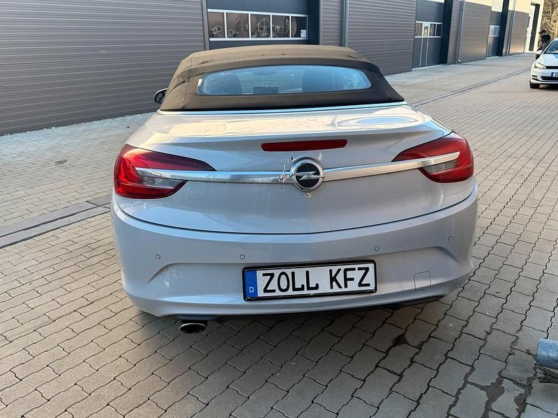 Gebraucht Opel Cascada 140 PS (102 kW) 2013 Grau Cabrio