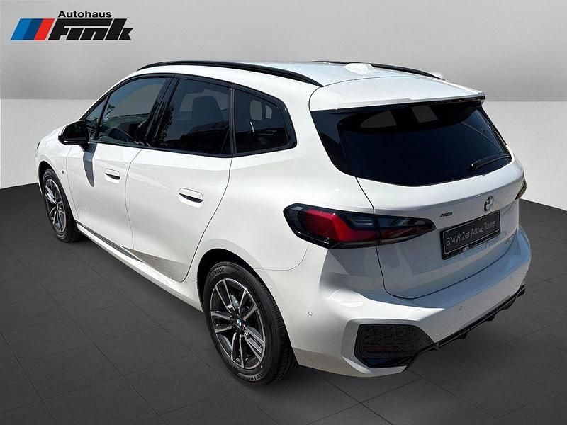 Neu BMW 218 M Sport 136 PS (100 kW) 2025 Weiß Van / Kleinbus