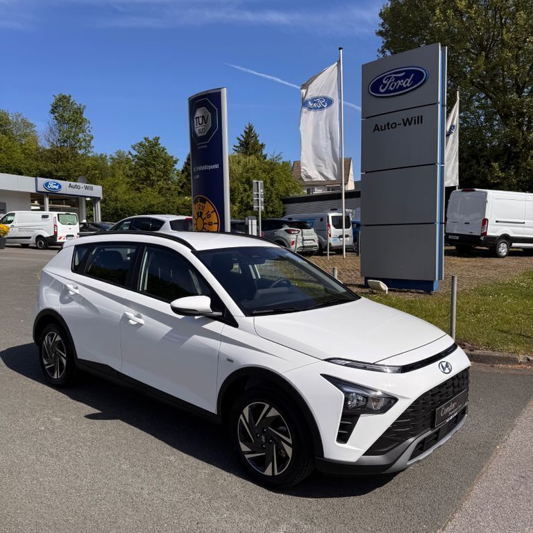 Atlas white / sol Neu 2024 Hyundai Bayon Select SUV | 19.990 € (Guter Preis) - Bild 1/4