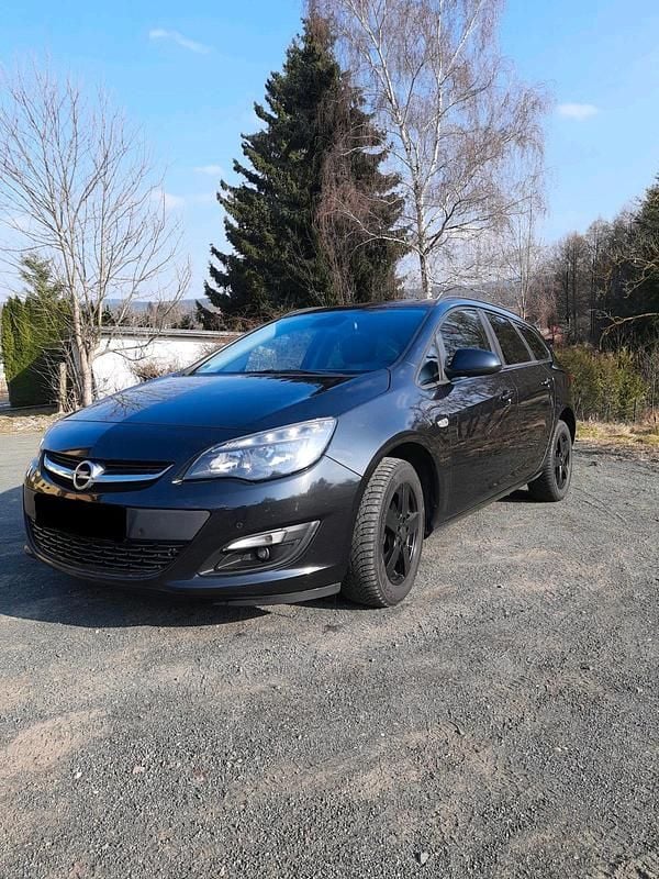 Gebraucht Opel Astra 165 PS (121 kW) 2015 Schwarz Kombi