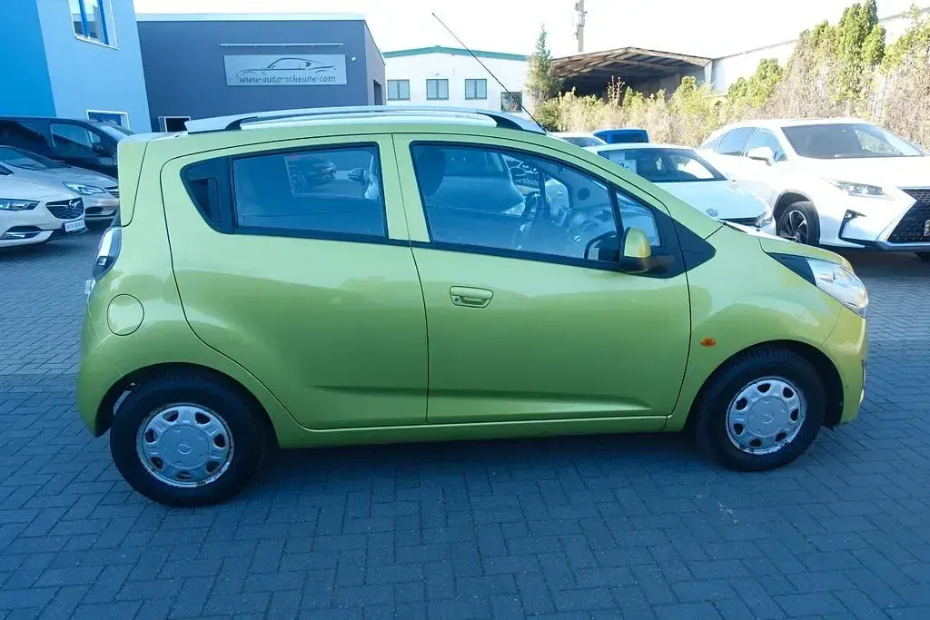 Używany Chevrolet Spark LS 82 KM (60 kW) 2011 Zielony Hatchback
