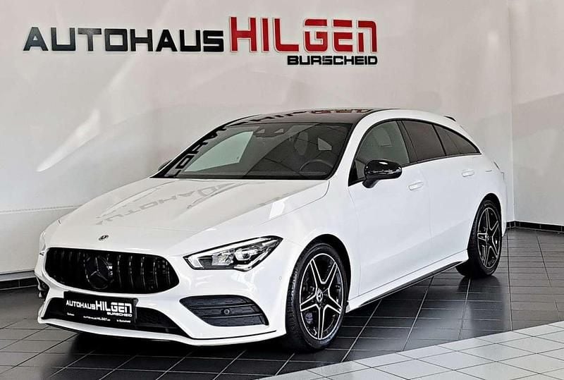 Polarweiss unilack Gebraucht 2021 Mercedes CLA250e AMG Limousine | 27.950 € (Guter Preis) - Bild 1/4