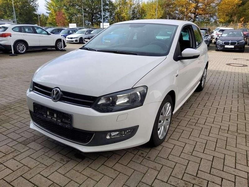 Weiß Gebraucht 2014 VW Polo Life Limousine | 7.900 € (Guter Preis) - Bild 1/3