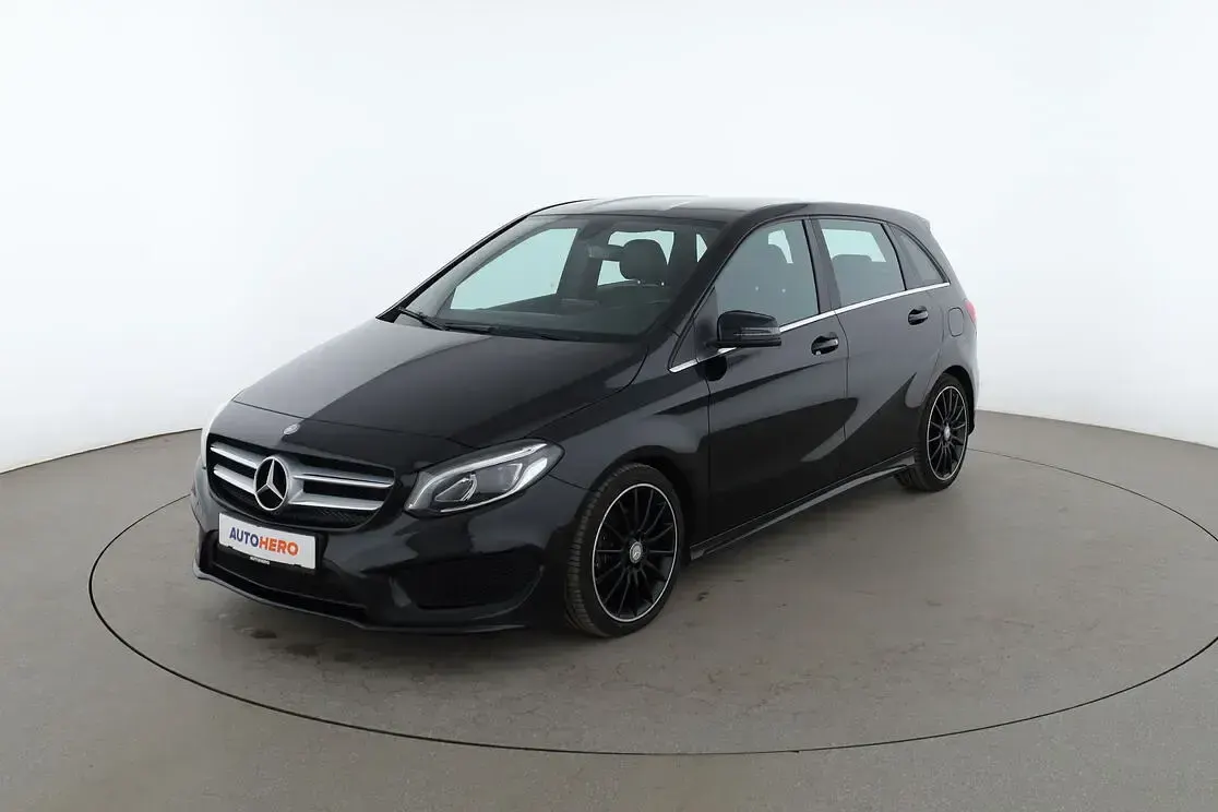 Gebraucht Mercedes B180 AMG line 122 PS (89 kW) 2015 Van / Kleinbus