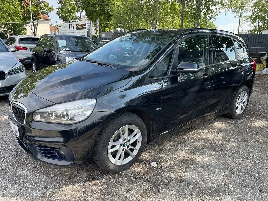 Gebraucht BMW 218 Active Tourer Sport Line 136 PS (100 kW) 2018 Schwarz Van / Kleinbus