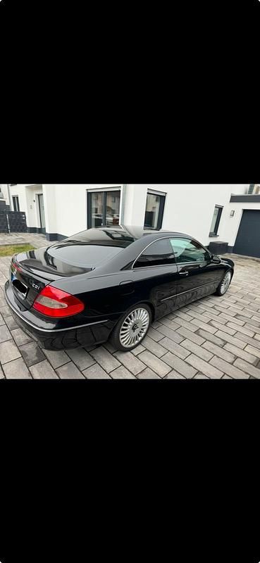 Gebraucht Mercedes CLK320 224 PS (164 kW) 2006 Schwarz Coupé