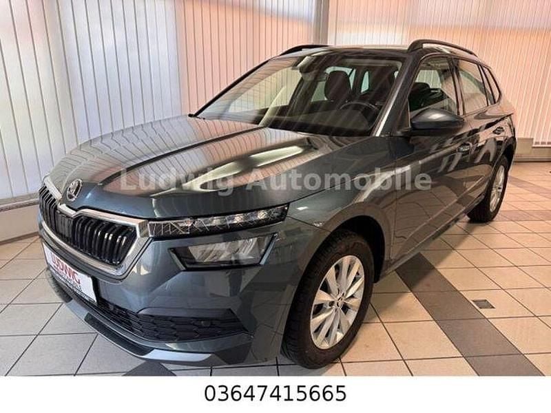 Grau Gebraucht 2020 Skoda Kamiq SUV | 15.980 € (Superpreis) - Bild 1/4