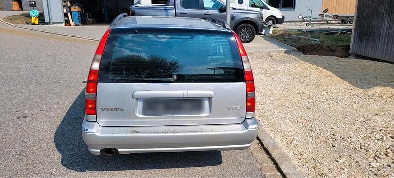 Gebraucht Volvo V70 140 PS (102 kW) 2000 Silber Kombi