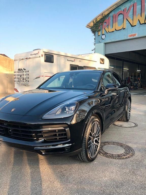Schwarz Gebraucht 2019 Porsche Cayenne SUV | 69.990 € - Bild 1/4