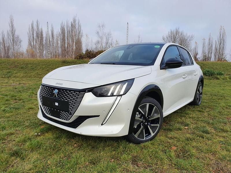 Weiß Gebraucht 2021 Peugeot e-208 GT Kleinwagen | 18.490 € (Fairer Preis) - Bild 1/4