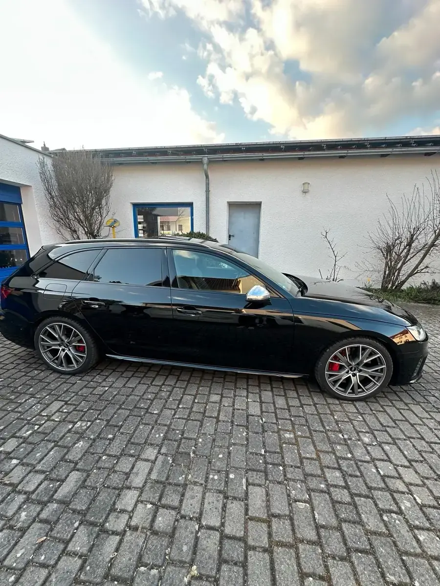 Używany Audi S4 341 KM (250 kW) 2022 Czarny Kombi