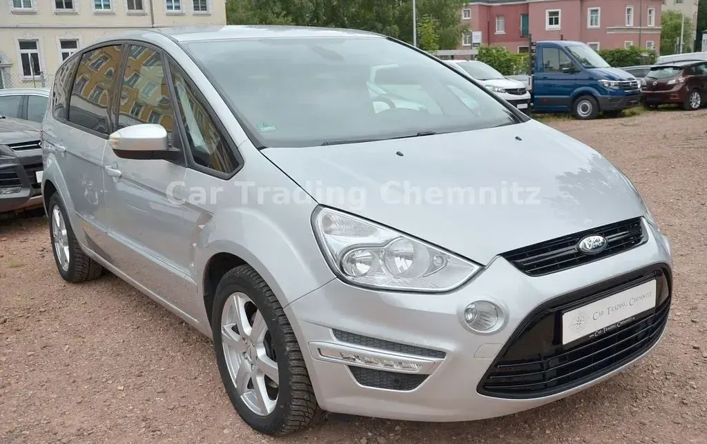 Gebraucht Ford S-MAX Trend 145 PS (106 kW) 2011 Silber Van / Kleinbus