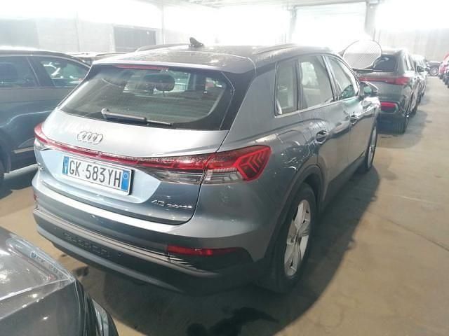 Gebraucht Audi Q4 e-tron 150 kW (204 PS) 2021 Geysirblau metallic SUV