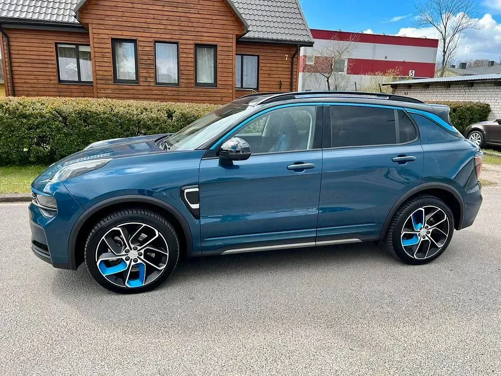 Gebraucht Lynk & Co 01 179 PS (131 kW) 2022 Blau SUV