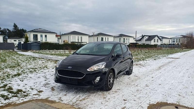 Schwarz Gebraucht 2018 Ford Fiesta Active Limousine | 8.990 € (Guter Preis) - Bild 1/4