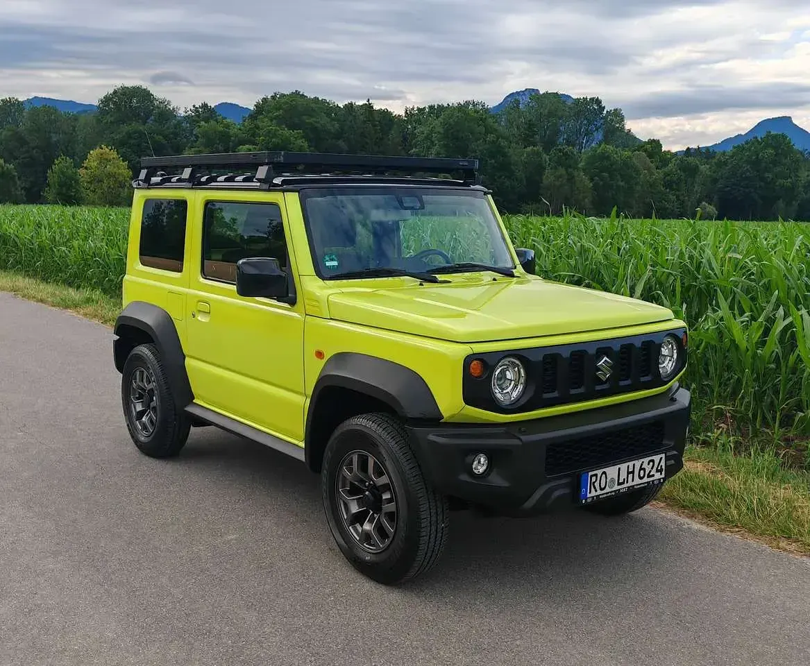 Gebraucht Suzuki Jimny Comfort+ 102 PS (75 kW) 2018 Gelb SUV