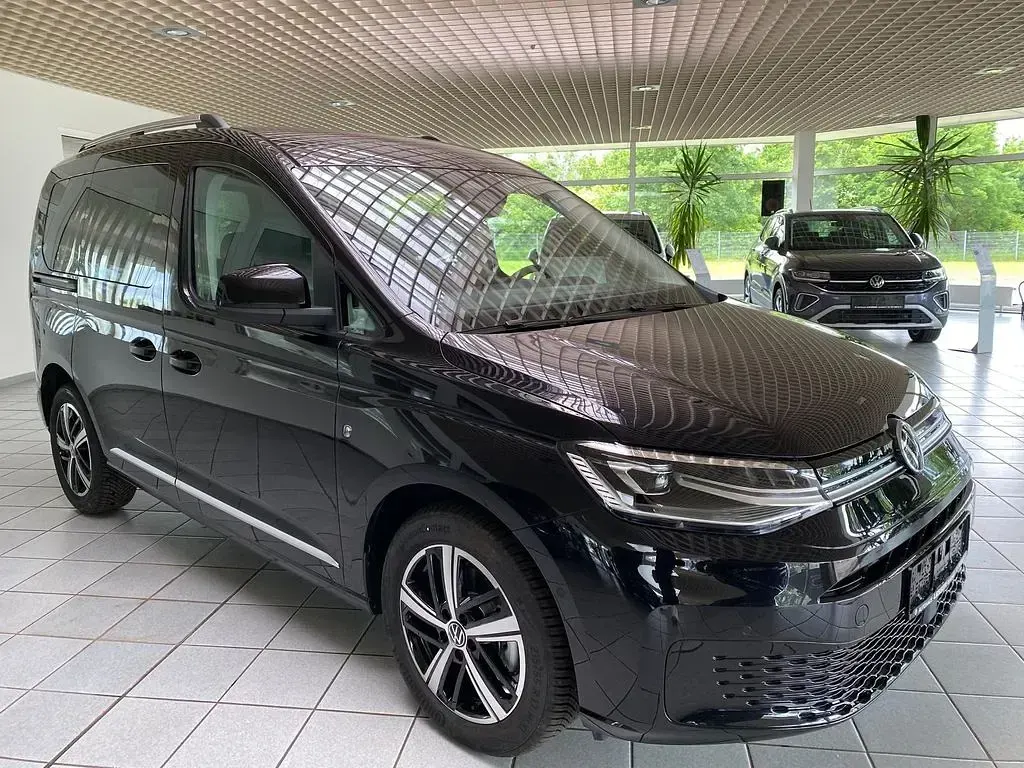 Neu VW Caddy Style 116 PS (85 kW) 2026 Deep black perleffekt Van / Kleinbus