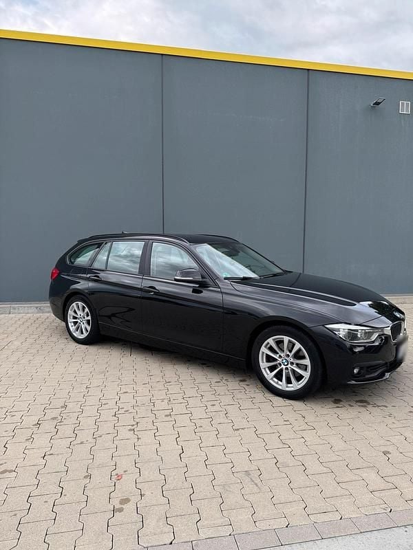Gebraucht BMW 320 190 PS (139 kW) 2015 Schwarz Kombi
