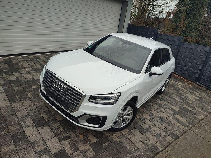 Gebraucht Audi Q2 Sport 116 PS (85 kW) 2017 Weiß SUV