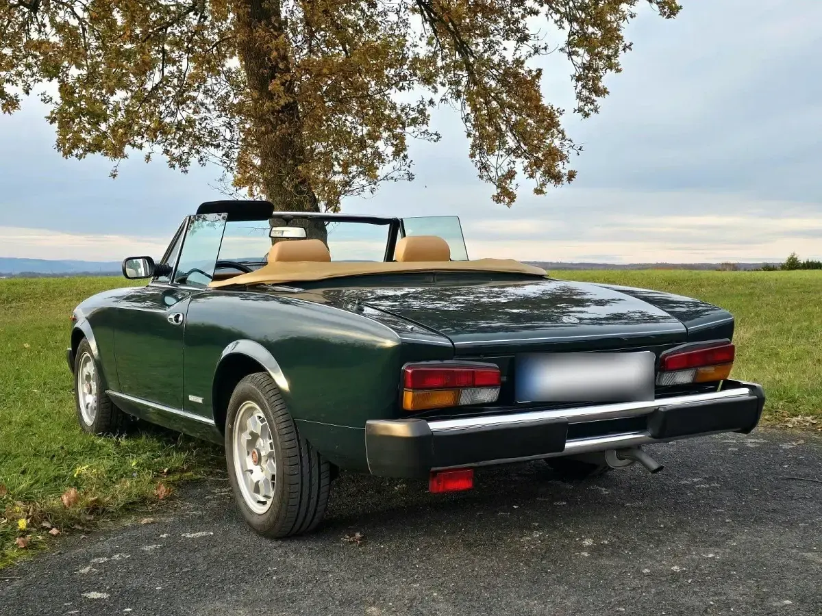 Gebraucht Fiat 124 Spider 105 PS (77 kW) 1984 Grün Cabrio