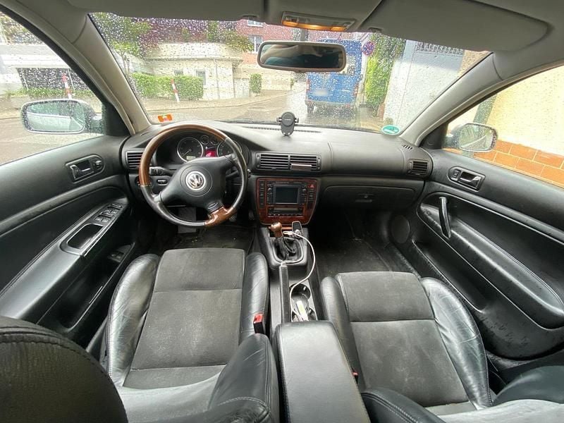 Gebraucht VW Passat 130 PS (95 kW) 2001 Silber Kombi