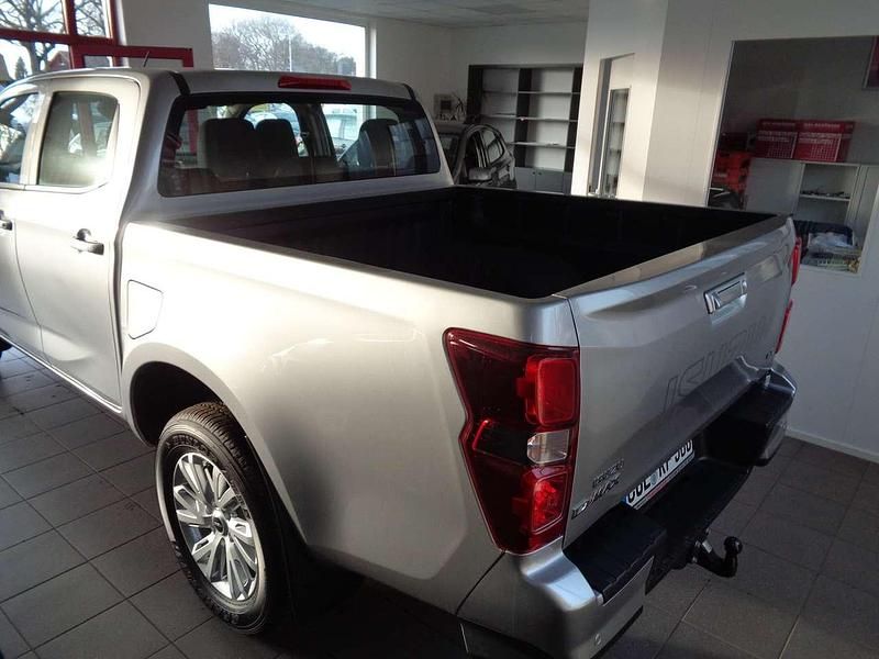 Gebraucht Isuzu D-Max 163 PS (119 kW) 2025 Mercury silber SUV