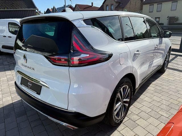 Gebraucht Renault Espace Techno 189 PS (139 kW) 2023 Weiß Van / Kleinbus