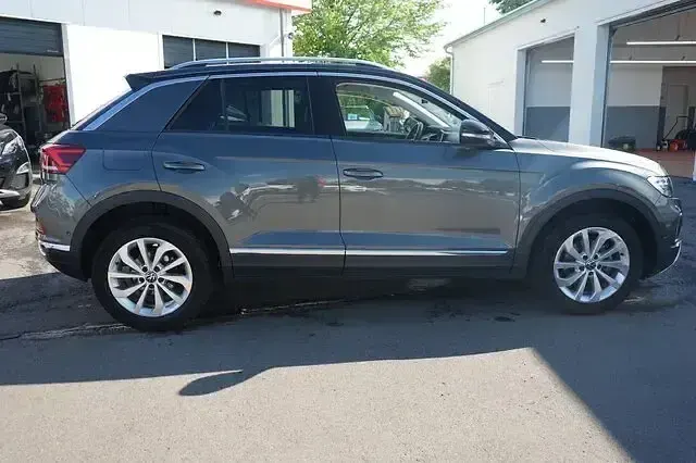 Gebraucht VW T-Roc Style 110 PS (80 kW) 2023 Grau SUV