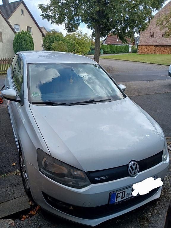 Grau Gebraucht 2012 VW Polo Kleinwagen | 3.200 € (Fairer Preis) - Bild 1/4