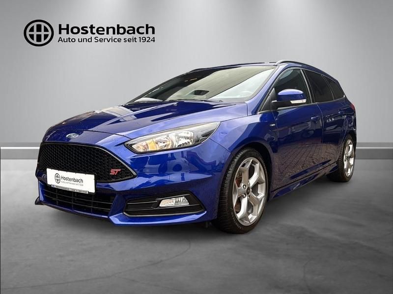 Indicblau metallic Gebraucht 2017 Ford Focus ST Kombi | 15.790 € (Fairer Preis) - Bild 1/4