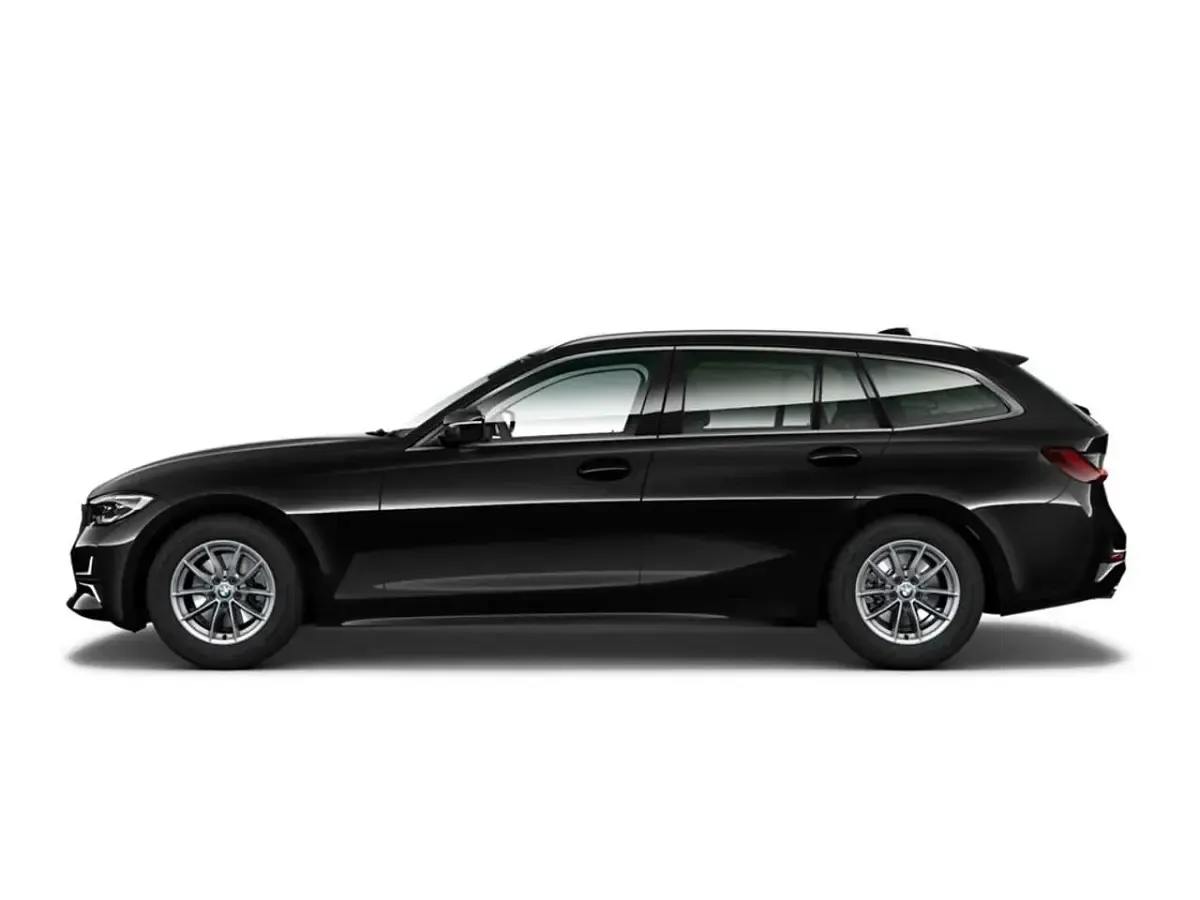 Gebraucht BMW 330 Sport Line 258 PS (189 kW) 2022 Schwarz Kombi