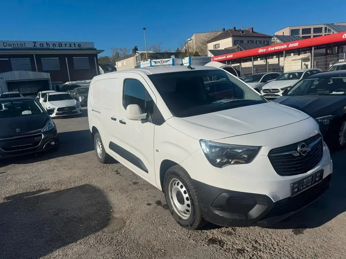 Gebraucht Opel Combo Edition 102 PS (75 kW) 2021 Weiß Van / Kleinbus