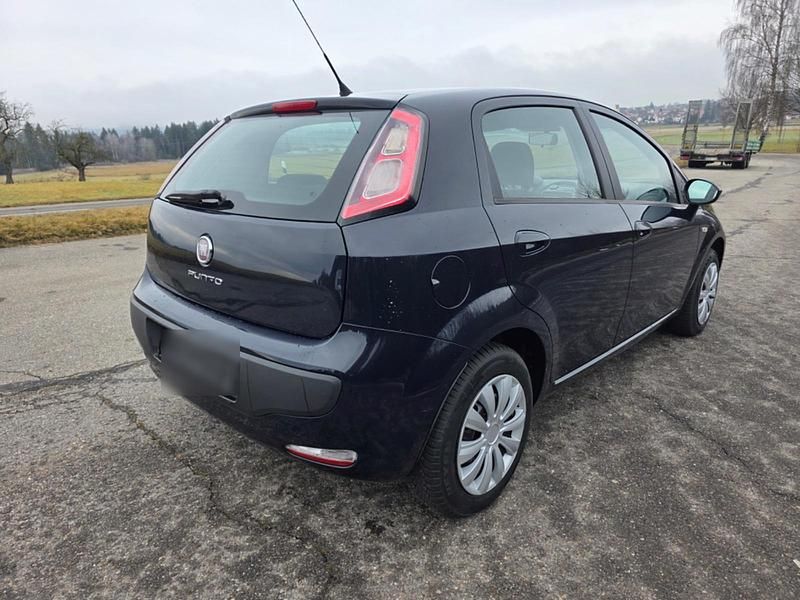 Gebraucht Fiat Punto 69 PS (50 kW) 2011 Blau Kleinwagen